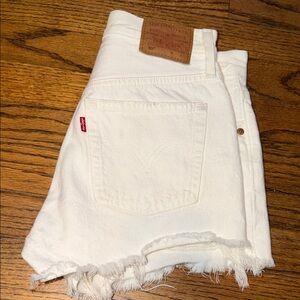 VINTAGE LEVI's Frayed White Jean Shorts Size 26